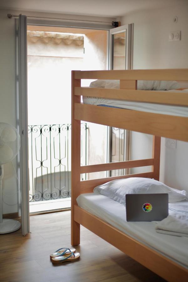 Hostel Le Diablotin Saint-Jean-de-Fos Esterno foto